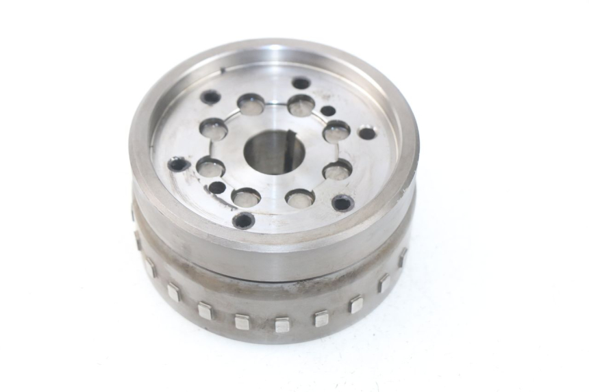 photo de VOLANTE MAGNETICO PIAGGIO MP3 LT 400 (2007 - 2012) - Detalle de la pieza