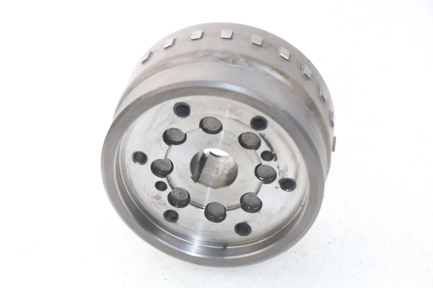 photo de VOLANTE MAGNETICO PIAGGIO MP3 LT 400 (2007 - 2012) - Otra perspectiva