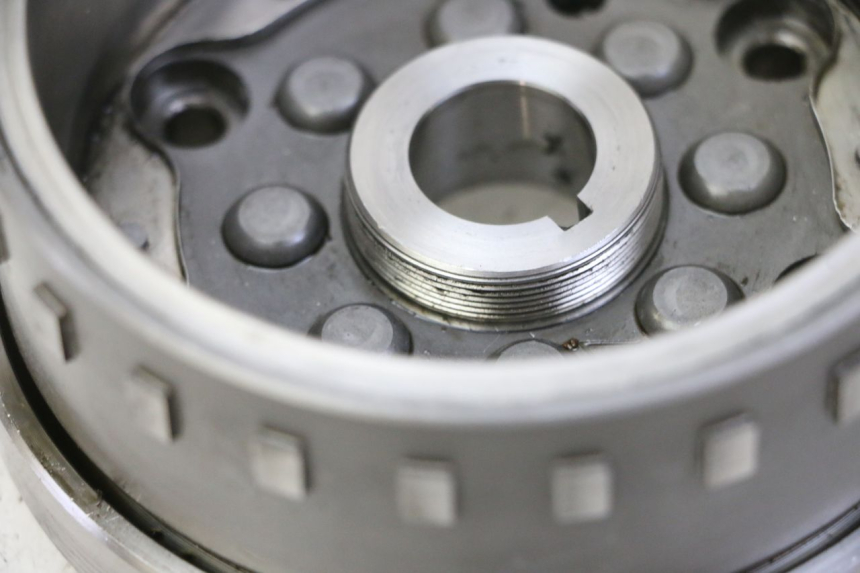 photo de ROTOR PIAGGIO MP3 RL 250 (2006 - 2010) - Detalles de los puntos de fijación