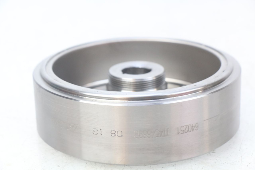 photo de VOLANTE MAGNETICO APRILIA SRV 850 (2012 - 2017) - Detalle de la pieza