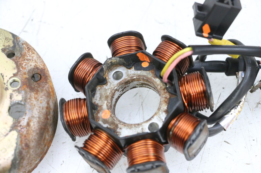 photo de ESTATOR KYMCO AGILITY CITY 4T 50 (2008 - 2016) - Otra vista del artículo