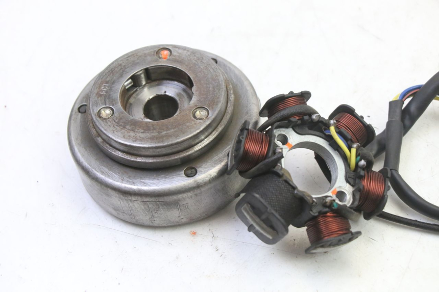 photo de ESTATOR KEROX BAZOOKA 110 - Detalle de la pieza