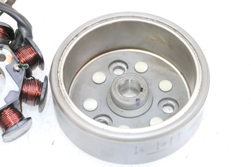 photo de ESTATOR MAG POWER BOMBERS 4T 50 (2016 - 2026) - Otra vista del artículo