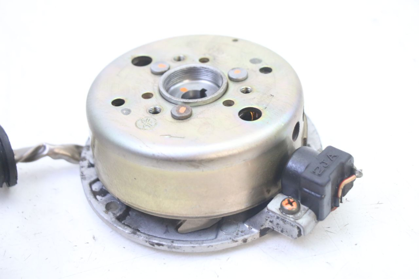 photo de ESTATOR MBK BOOSTER NEXT GENERATION 50 (1995 - 1998) - Zoom estado de uso