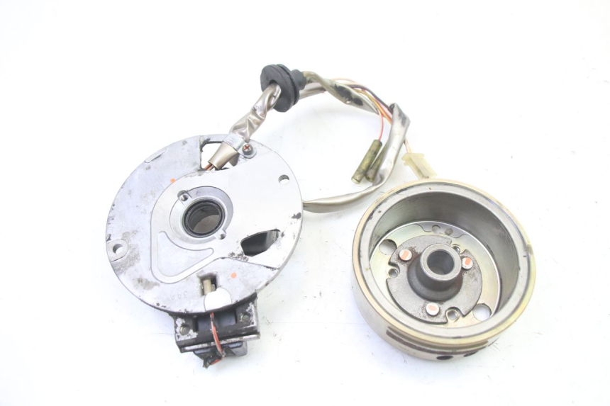 photo de ESTATOR MBK BOOSTER NEXT GENERATION 50 (1995 - 1998) - Otra perspectiva