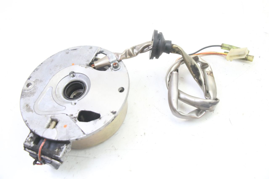 photo de ESTATOR MBK BOOSTER NEXT GENERATION 50 (1995 - 1998) - Primer plano técnico