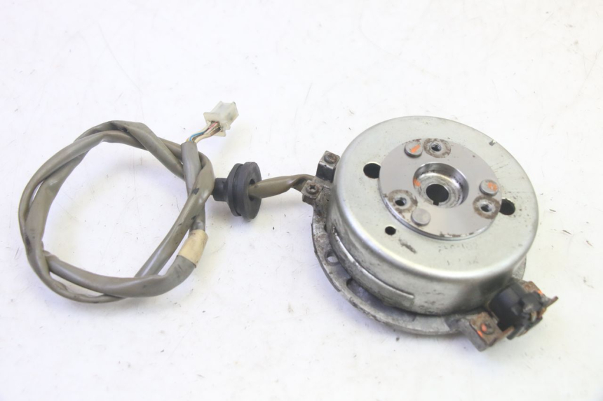 photo de ROTOR ESTATOR MBK BOOSTER SPIRIT 50 (2004 - 2017) - Zoom estado de uso