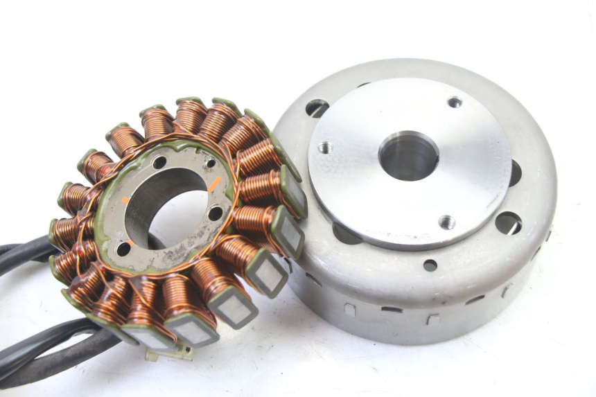 photo de ROTOR ESTATOR SUZUKI BURGMAN 125 (2007 - 2014) - Otra perspectiva