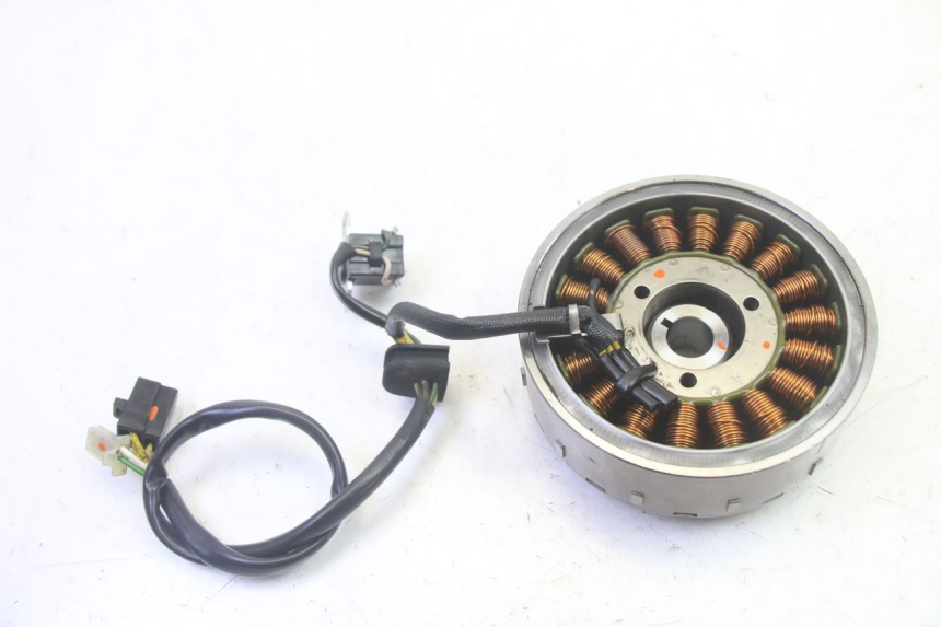 photo de ROTOR ESTATOR SUZUKI BURGMAN 125 (2007 - 2014) - Otra perspectiva