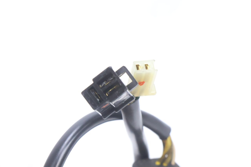 photo de ROTOR ESTATOR SUZUKI BURGMAN 125 (2007 - 2014) - Detalles de los puntos de fijación