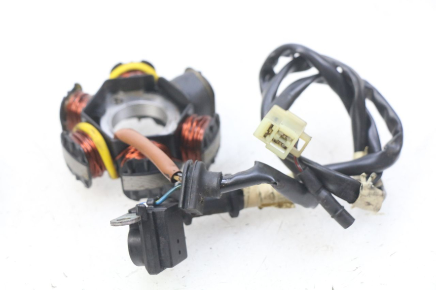 photo de ESTATOR PEUGEOT BUXY 50 (1993 - 1998) - Primer plano técnico