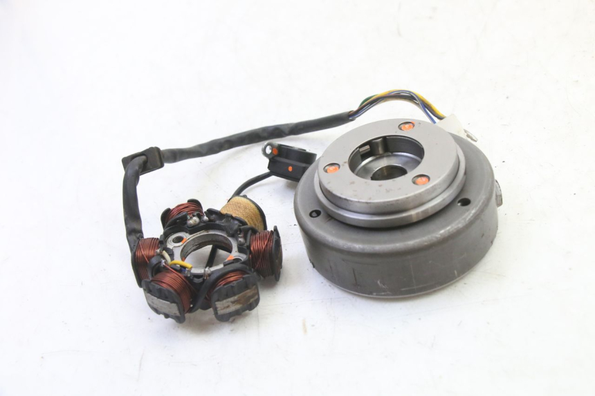 photo de ROTOR ESTATOR SPEEDY DELUXE 125 - Detalle de la pieza