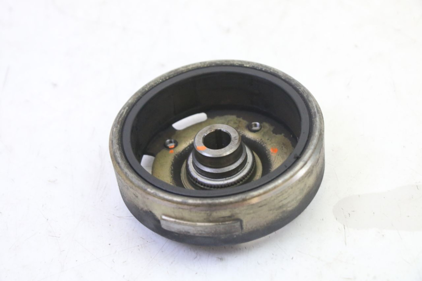 photo de ESTATOR PEUGEOT ELYSTAR 50 (2002 - 2014) - Características distintivas