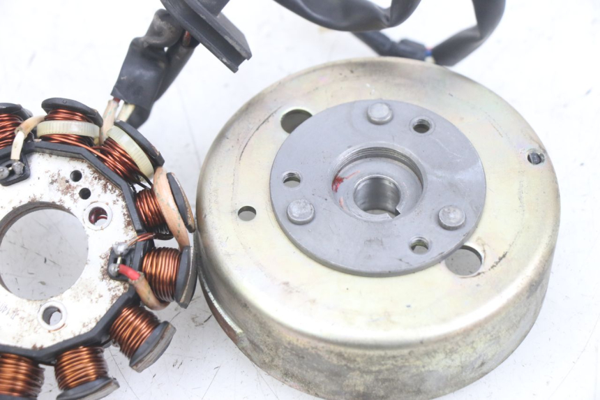 photo de ROTOR ESTATOR TNT MOTOR FASTINO 4T 50 (2013 - 2019) - Estado de la superficie y material