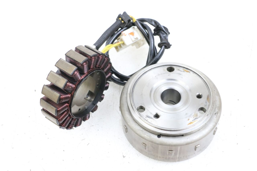 photo de ROTOR ESTATOR HONDA FES S-WING SWING ABS 125 (2007 - 2015) - Estado de la superficie y material