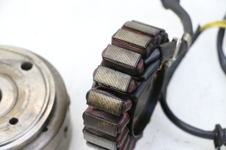 photo de ROTOR ESTATOR HONDA FES S-WING SWING ABS 125 (2007 - 2015) - Otra vista del artículo