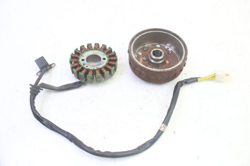 photo de ROTOR ESTATOR SYM FIDDLE 3 III 125 (2014 - 2020) - Zoom estado de uso