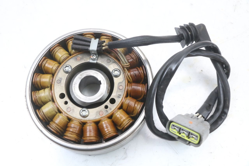 photo de ROTOR ESTATOR YAMAHA FJR ABS 1300 (2006 - 2012) - Zoom estado de uso