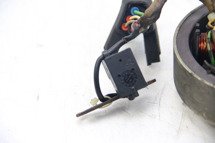 photo de ROTOR ESTATOR PIAGGIO FLY 2T 50 (2004 - 2017) - Otra perspectiva