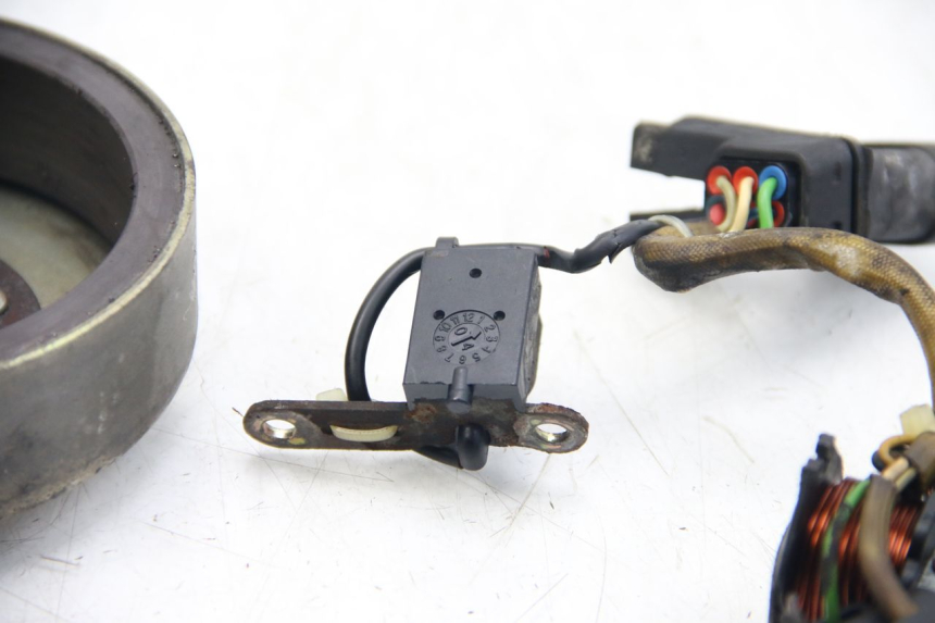 photo de ROTOR ESTATOR PIAGGIO FLY 2T 50 (2004 - 2017) - Vista general del producto