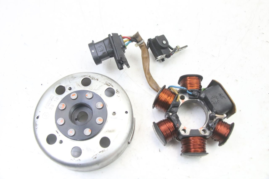 photo de ROTOR ESTATOR PIAGGIO FLY 2T 50 (2004 - 2017) - Vista principal