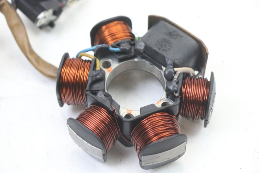 photo de ROTOR ESTATOR PIAGGIO FLY 2T 50 (2004 - 2017) - Estado de la superficie y material