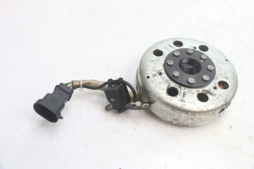 photo de ROTOR ESTATOR PIAGGIO FLY 2T 50 (2004 - 2017) - Zoom estado de uso