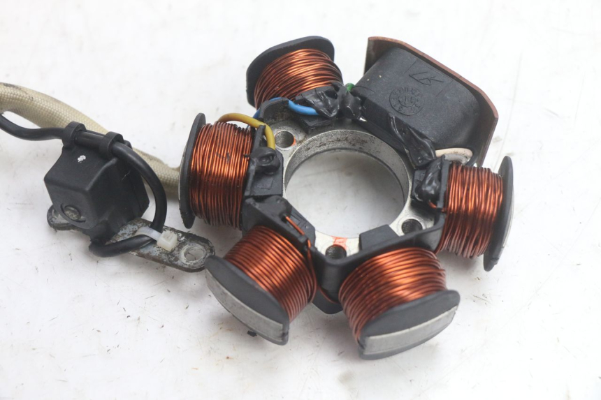 photo de ROTOR ESTATOR PIAGGIO FLY 2T 50 (2004 - 2017) - Vista general del producto