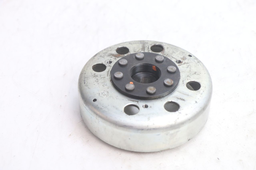 photo de ROTOR ESTATOR PIAGGIO FLY 2T 50 (2004 - 2017) - Estado de la superficie y material