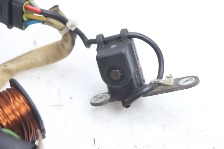 photo de ROTOR ESTATOR PIAGGIO FLY 2T 50 (2004 - 2017) - Detalles de los puntos de fijación
