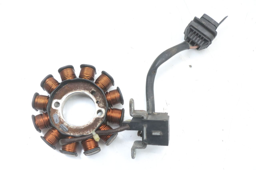 photo de ESTATOR PIAGGIO FLY 4T 50 (2004 - 2010) - Detalles de los puntos de fijación