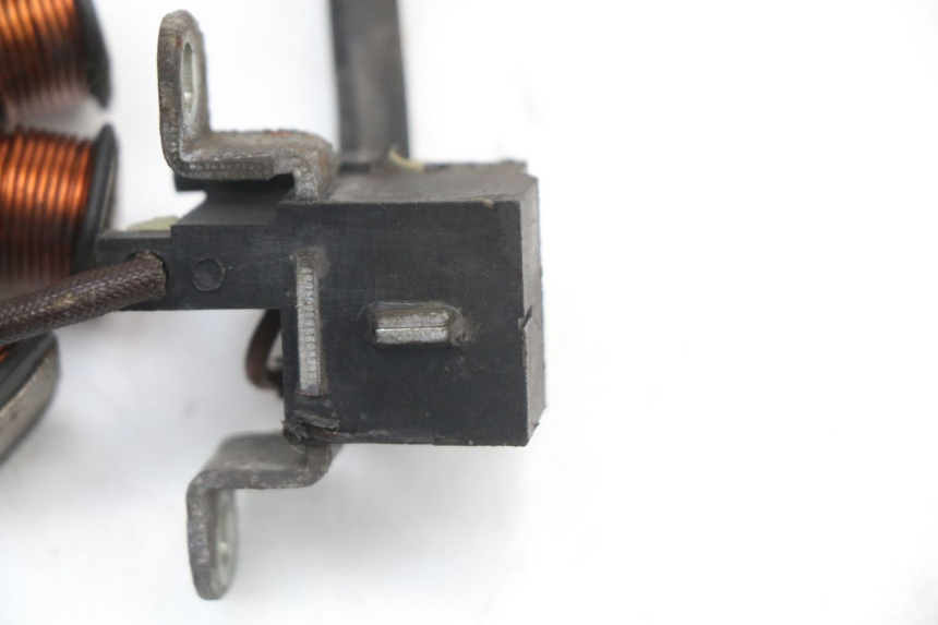 photo de ESTATOR PIAGGIO FLY 4T 50 (2004 - 2010) - Estado de la superficie y material