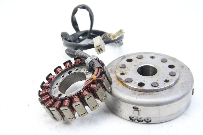 photo de ROTOR ESTATOR YAMAHA FZS FAZER 600 (1998 - 2001) - Vista principal