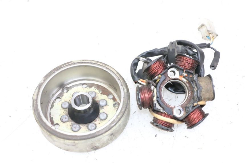 photo de ROTOR ESTATOR PEUGEOT KISBEE 2T 50 (2010 - 2017) - Vista principal