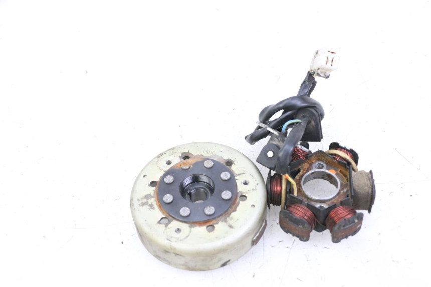 photo de ROTOR ESTATOR PEUGEOT KISBEE 2T 50 (2010 - 2017) - Detalle de la pieza