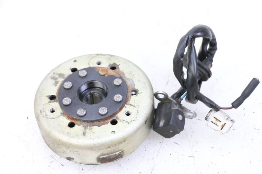 photo de ROTOR ESTATOR PEUGEOT KISBEE 2T 50 (2010 - 2017) - Zoom estado de uso