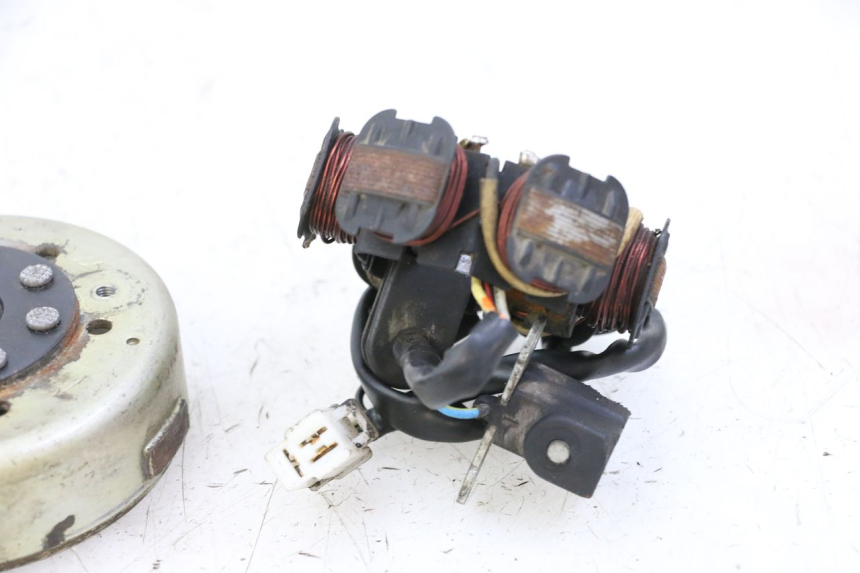 photo de ROTOR ESTATOR PEUGEOT KISBEE 2T 50 (2010 - 2017) - Recambio usado revisado