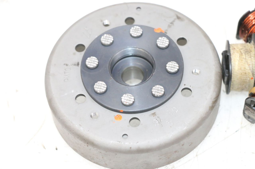 photo de ROTOR ESTATOR PEUGEOT KISBEE 2T 50 (2010 - 2017) - Otra vista del artículo