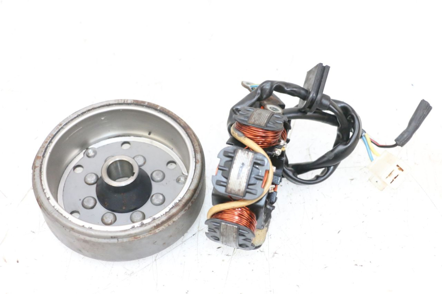 photo de ROTOR ESTATOR PEUGEOT KISBEE 2T 50 (2010 - 2017) - Recambio usado revisado