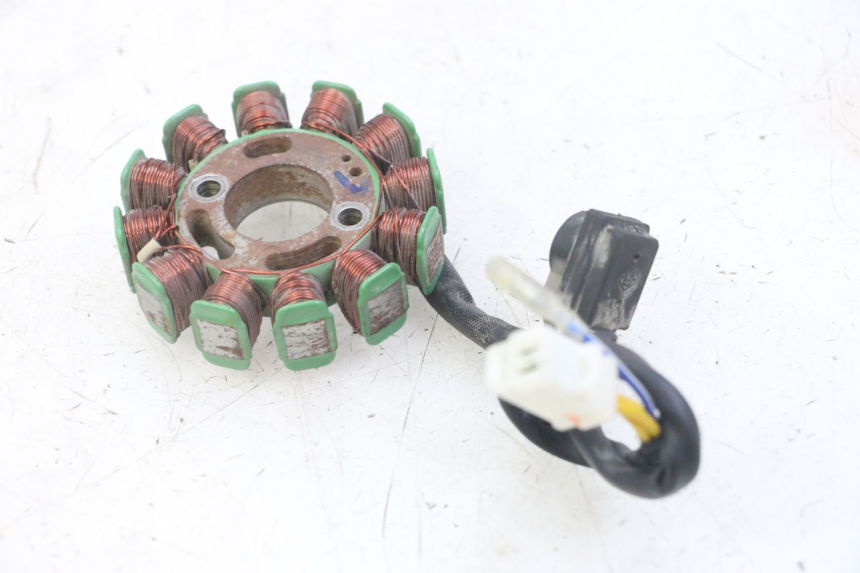 photo de ROTOR ESTATOR PEUGEOT KISBEE 4T 50 (2018 - 2022) - Otra perspectiva