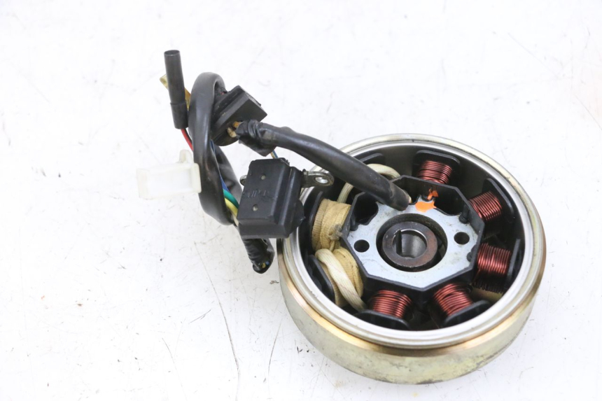photo de ROTOR ESTATOR PEUGEOT KISBEE 4T 50 (2010 - 2017) - Detalle de la pieza