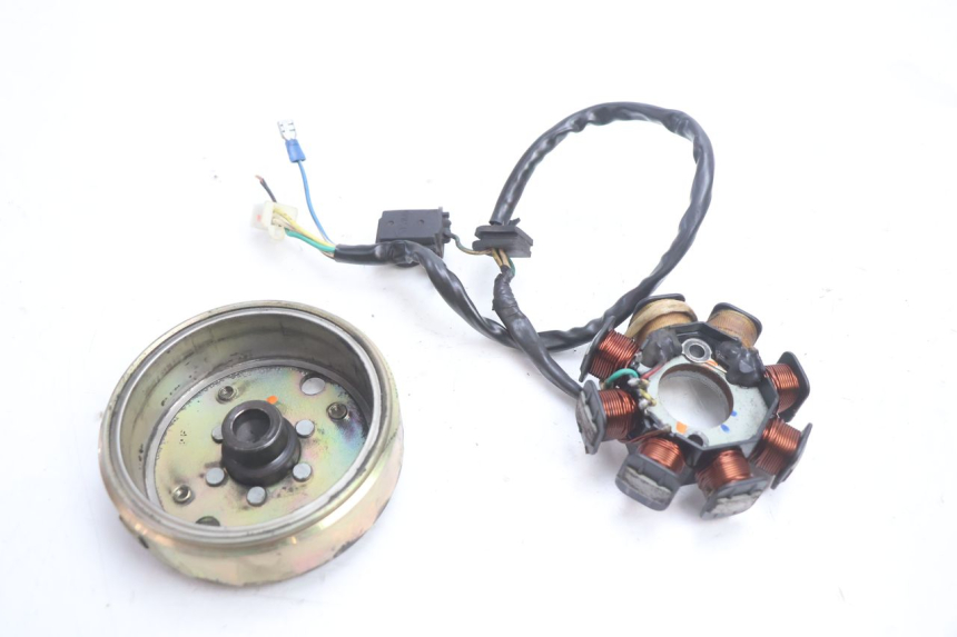 photo de ROTOR ESTATOR PEUGEOT KISBEE 4T 50 (2010 - 2017) - Detalle de la pieza