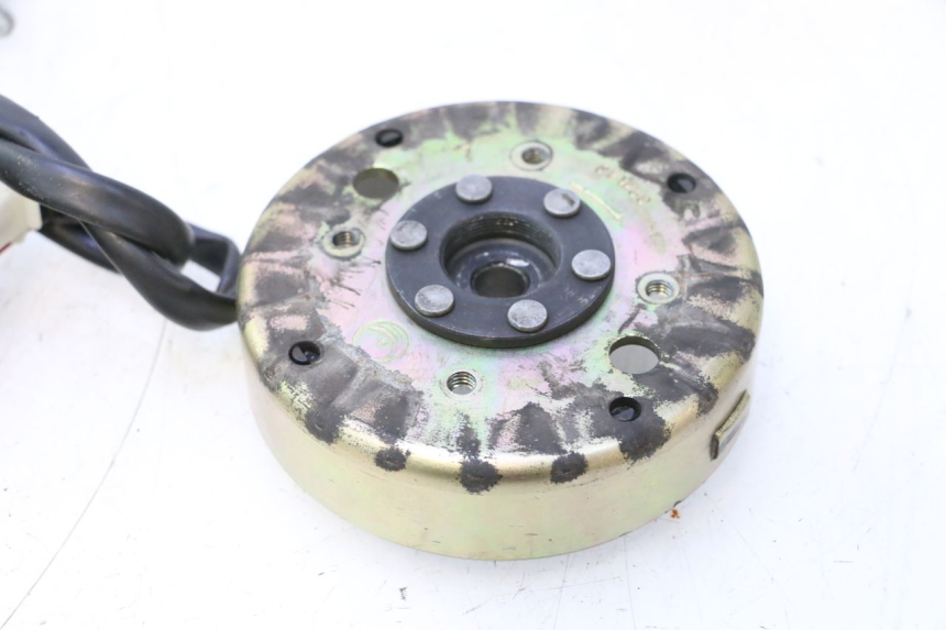 photo de ROTOR ESTATOR PEUGEOT KISBEE 4T 50 (2010 - 2017) - Recambio usado revisado