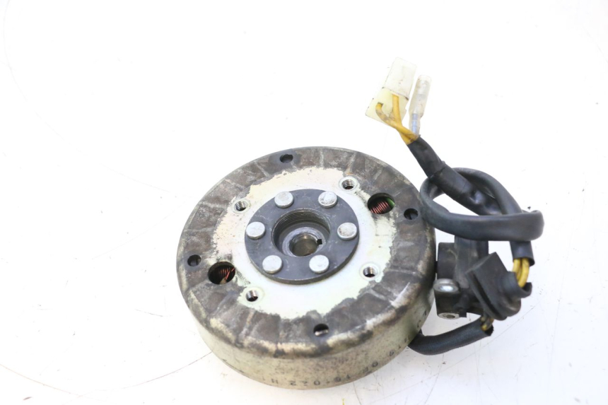 photo de ROTOR ESTATOR PEUGEOT KISBEE 4T 50 (2018 - 2022) - Detalle de la pieza