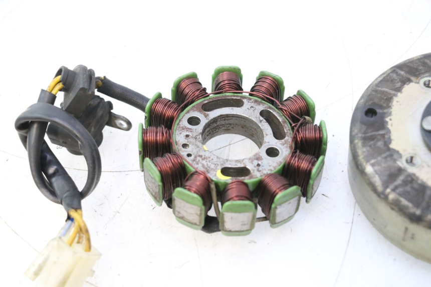 photo de ROTOR ESTATOR PEUGEOT KISBEE 4T 50 (2018 - 2022) - Marcados y referencias originales
