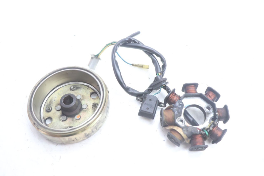 photo de ROTOR ESTATOR PEUGEOT KISBEE 4T 50 (2010 - 2017) - Detalle de la pieza