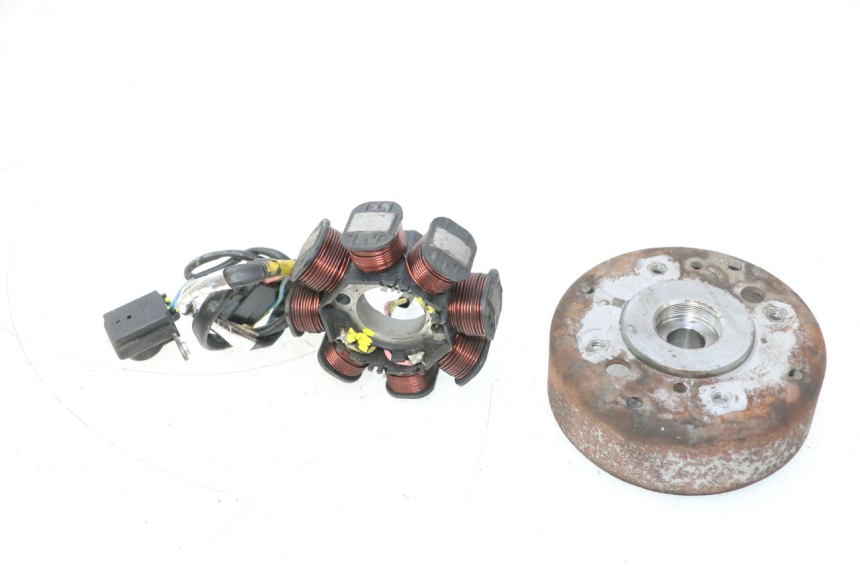 photo de ESTATOR KYMCO LIKE 125 (2009 - 2016) - Primer plano técnico