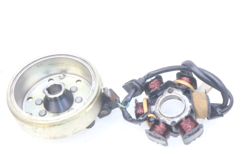photo de ROTOR ESTATOR PEUGEOT LUDIX BLASTER 50 (2006 - 2014) - Zoom estado de uso