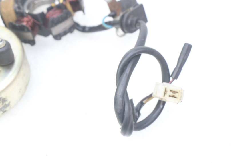 photo de ROTOR ESTATOR PEUGEOT LUDIX BLASTER 50 (2006 - 2014) - Primer plano técnico