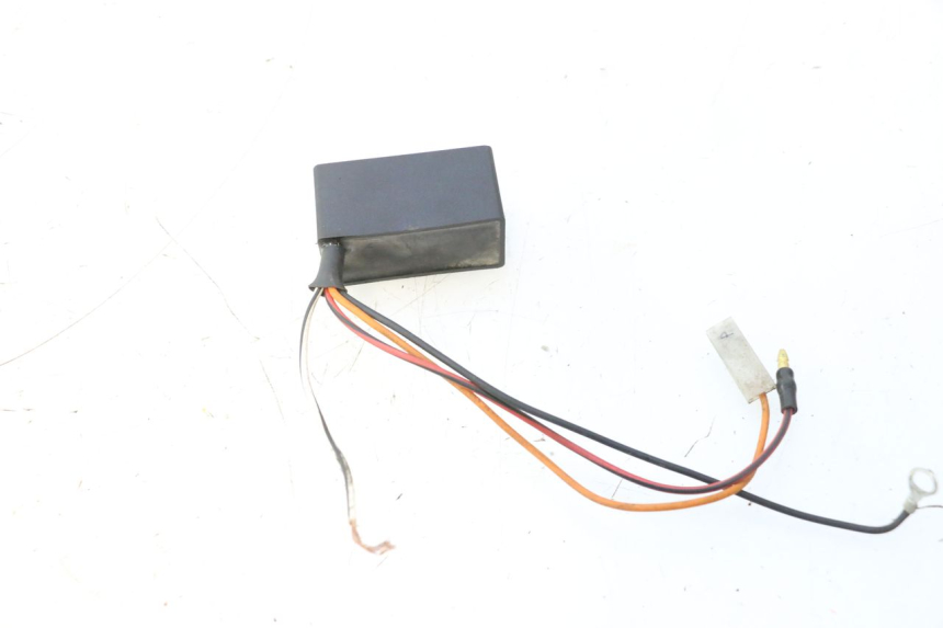 photo de ROTOR ESTATOR PEUGEOT LUDIX BLASTER 50 (2006 - 2014) - Enfoque en la estructura